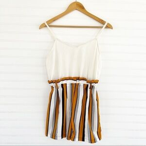 Feathers Shorts jumpsuit romper Size Small